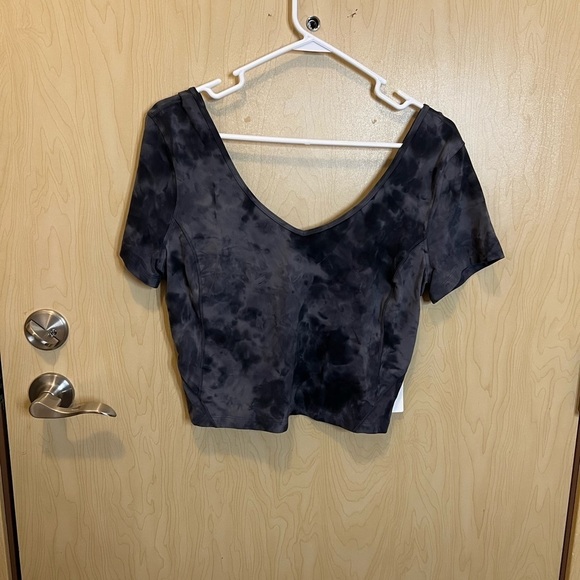 NWT Lululemon Align Tee - Picture 2 of 3